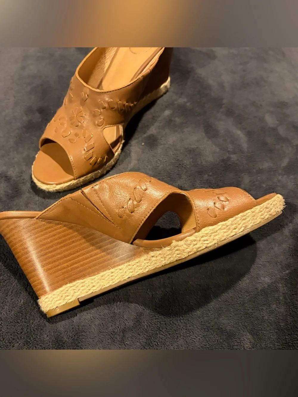 Jack Rogers Espadrille Tan Leather Cutout Slide Wedges - Size 8